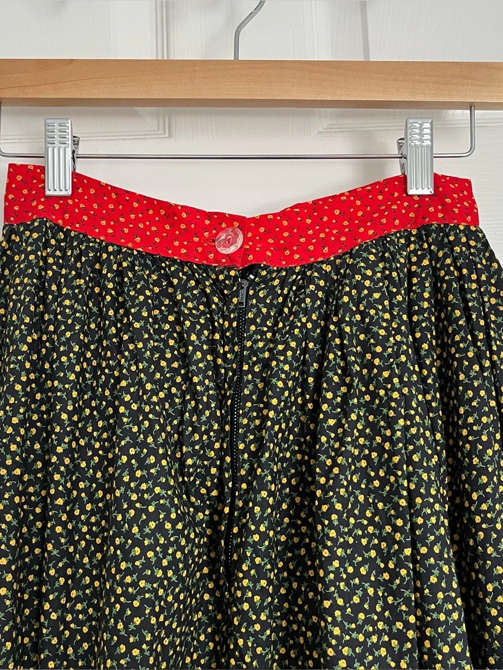 1970s Floral Prairie Skirt